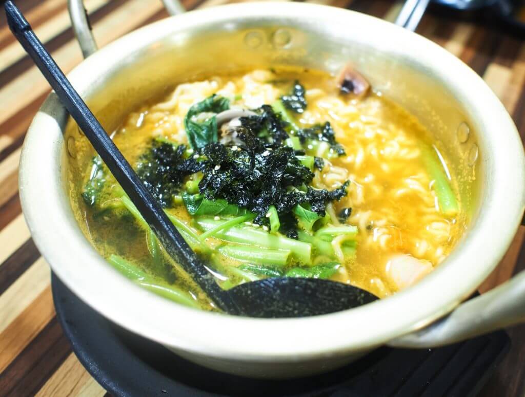 Upgrade Your Instant Ramen With Spinach